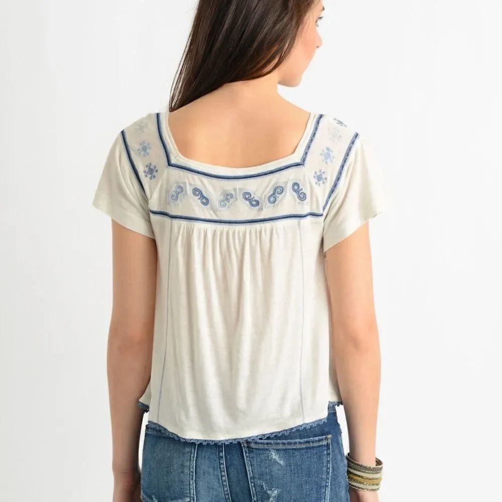 ✨ Free People
Muse Embroidered Tee✨ - Picture 3 of 7